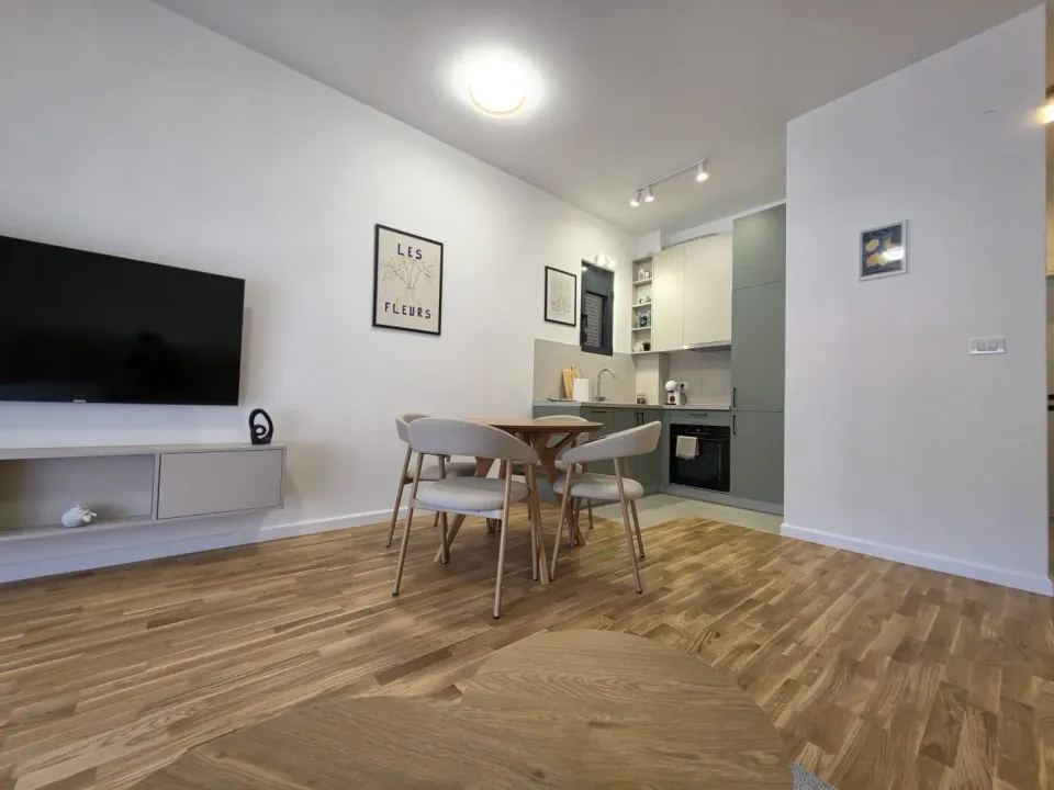 Rent, one bedroom apartment, 46m², Škaljari, Kotor