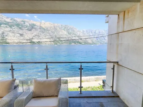 Sale, two bedroom apartment, 105m², Stoliv, Kotor - image 13