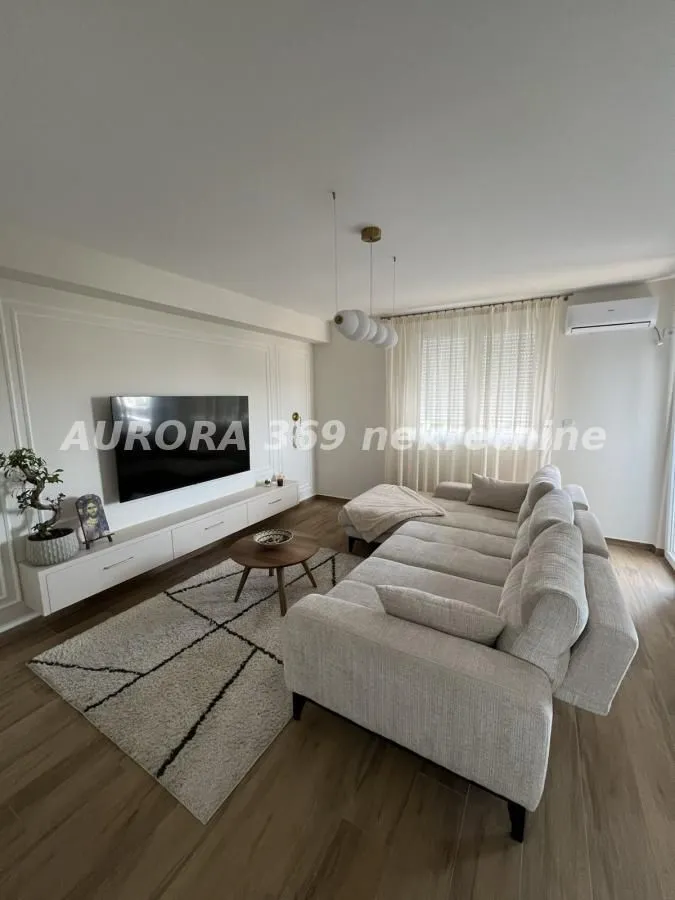 Sale, three bedroom apartment, 66m², Ruma, Srbija