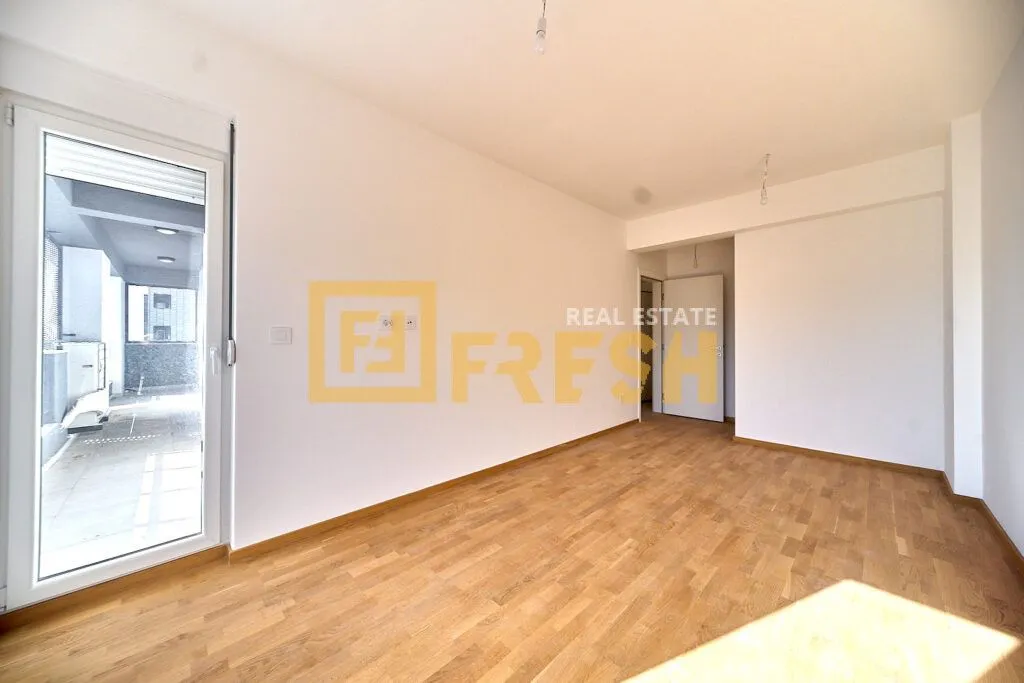 Prodaja, trosoban stan, 104m², Stari Aerodrom, Podgorica