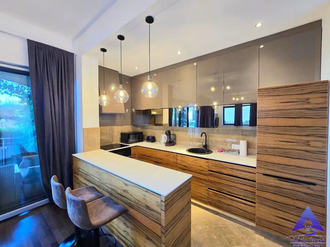 Sale, two bedroom apartment, 83m², Bečići, Budva
