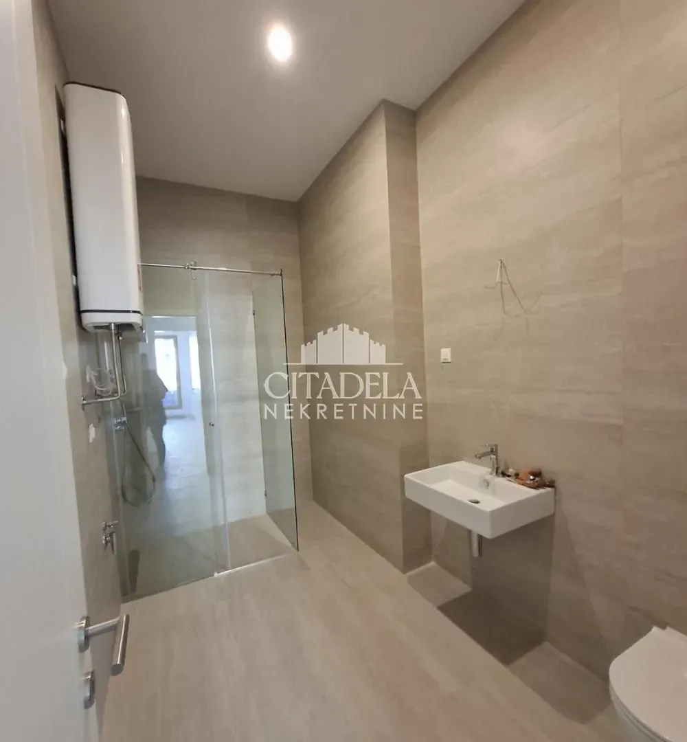 Sale, four bedroom apartment, 125m², Čukarica, Beograd