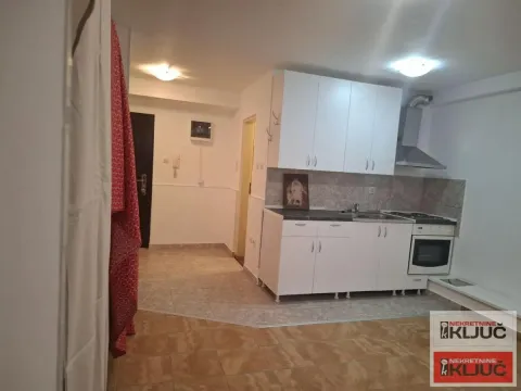 Sale, studio apartment, 28m², Socijalno, Novi Sad Sve Podlokacije - image 4