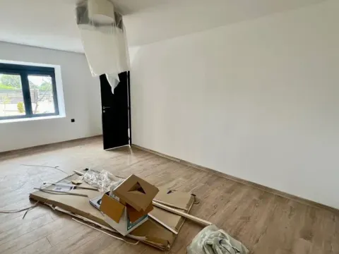 Prodaja, kuća, 79m², Golubovci, Podgorica - image 8