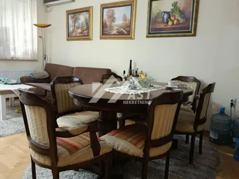 Izdavanje, trosoban stan, 73m², Centar, Novi Sad - image 5
