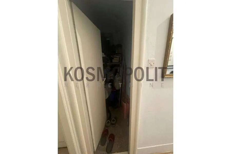 Prodaja, četvorosoban stan, 97m², Stari Grad, Beograd