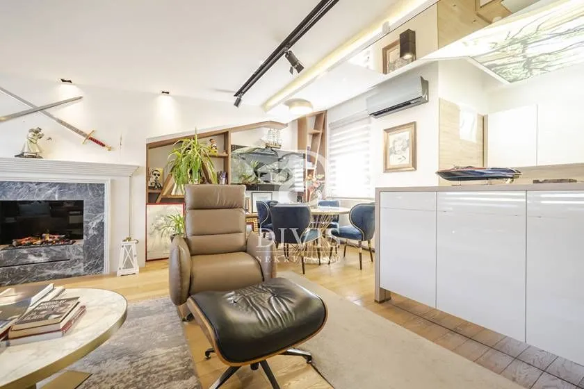 Sale, three bedroom apartment, 83m², Južni Bulevar, Vračar Sve Podlokacije