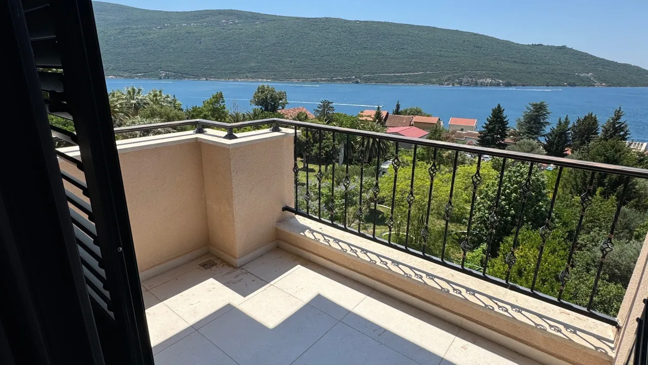 Sale, one bedroom apartment, 44m², Kumbor, Herceg Novi