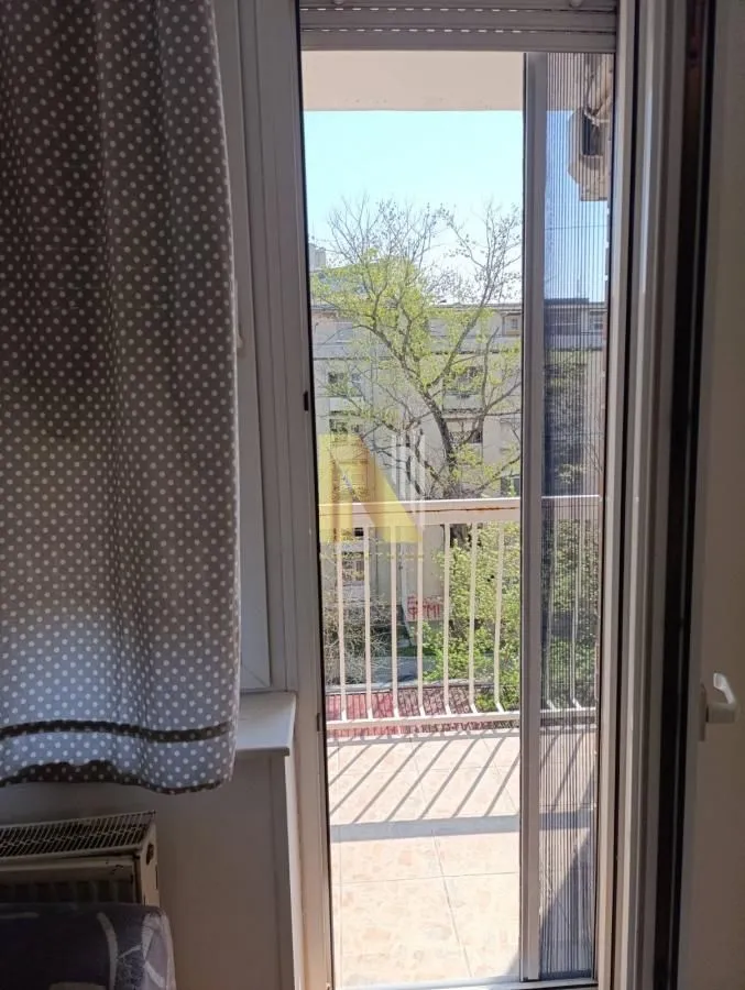 Izdavanje, garsonjera, 24m², Grbavica, Novi Sad Sve Podlokacije