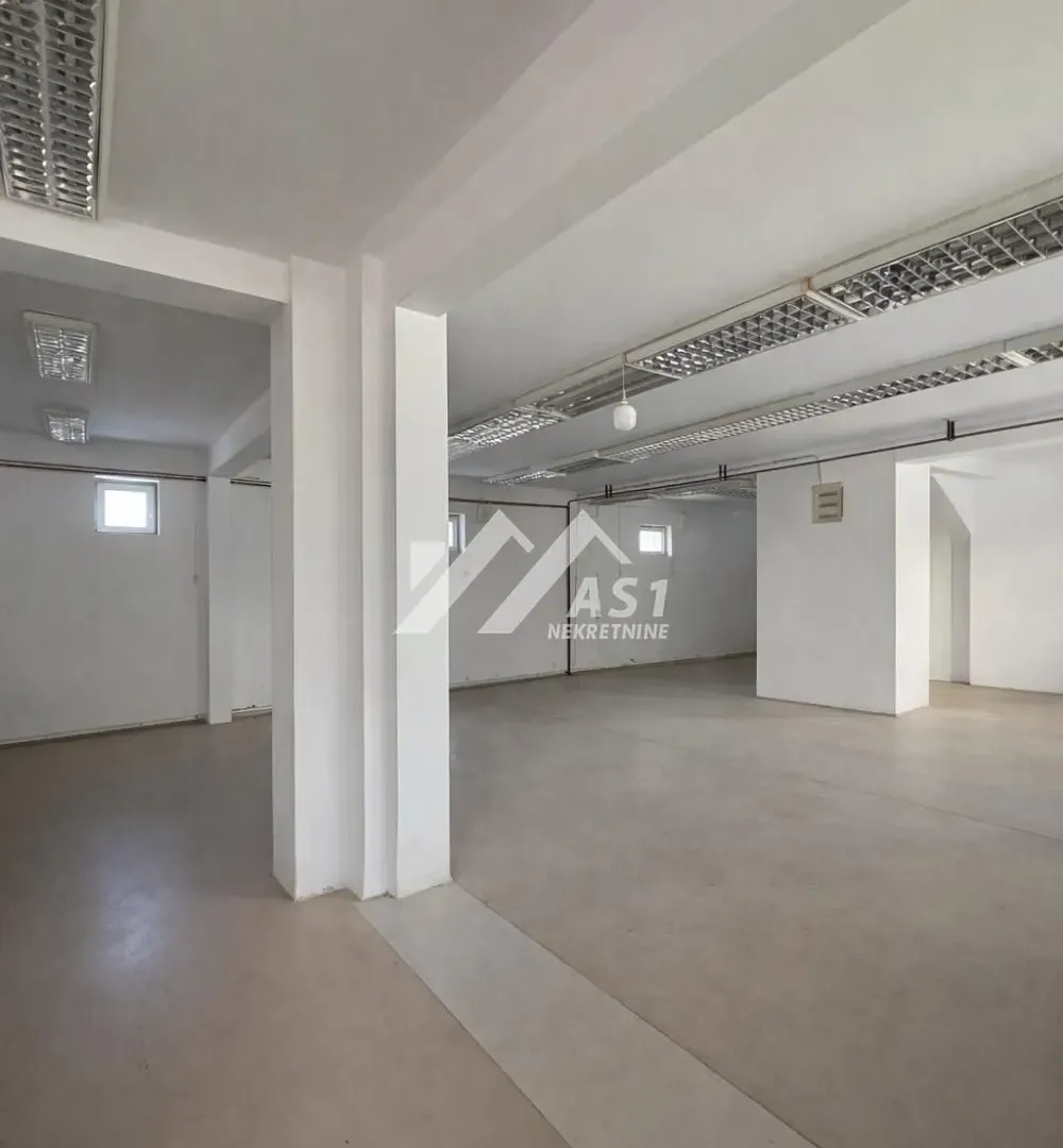 Rent, office space, 300m², Petrovaradin, Novi Sad