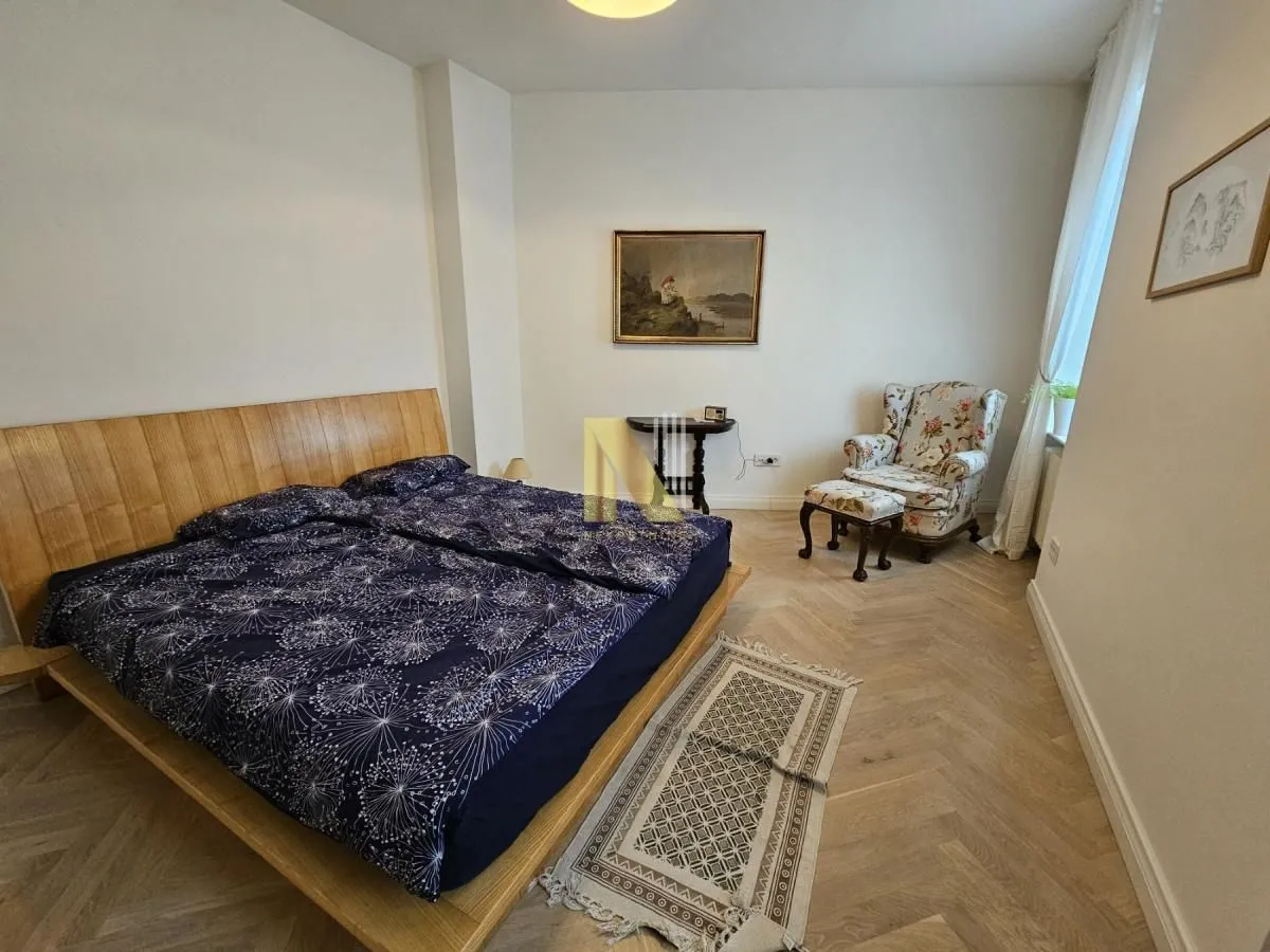 Izdavanje, trosoban stan, 110m², Centar, Novi Sad