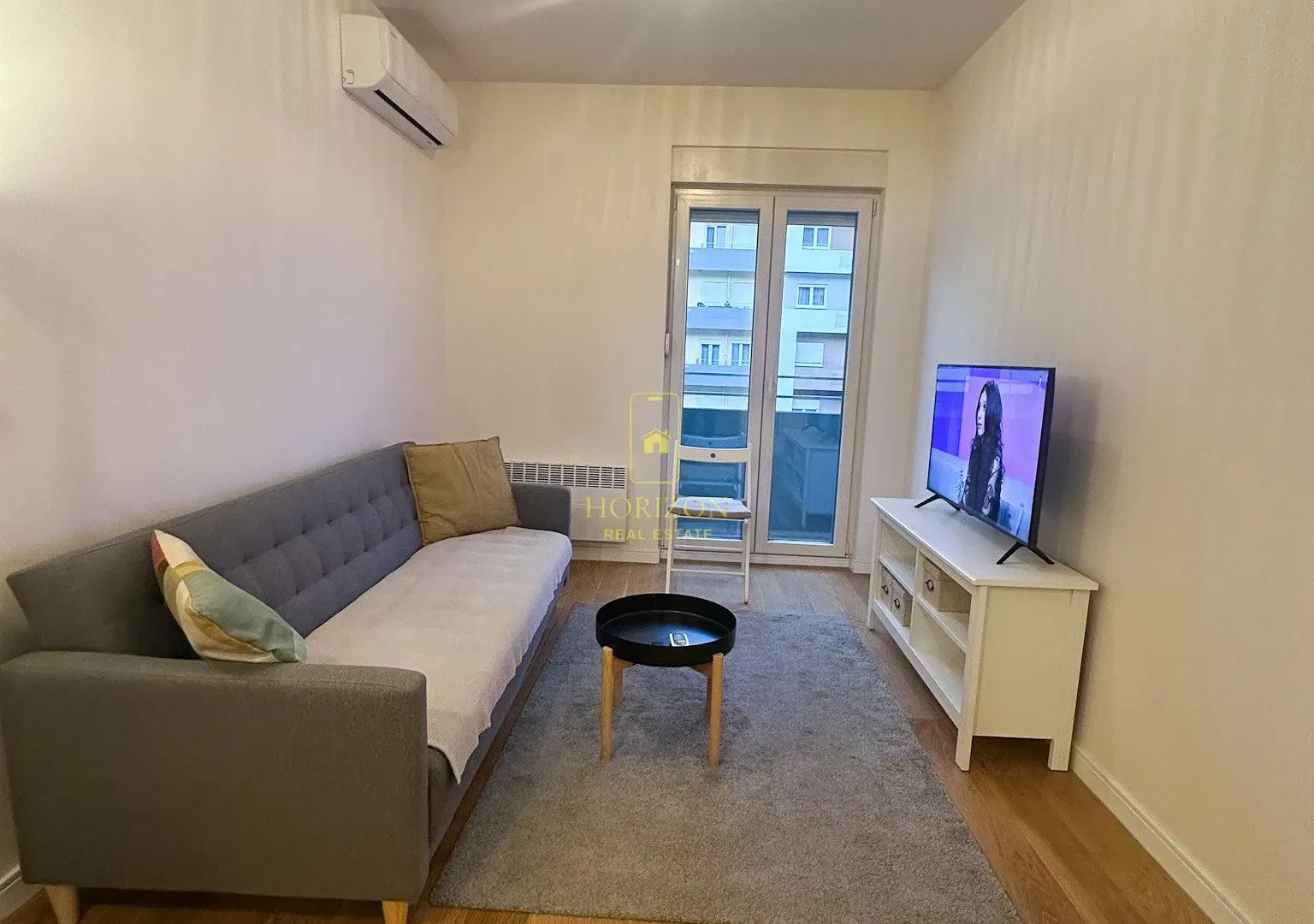 Prodaja, jednosoban stan, 40m², Central Point, Podgorica