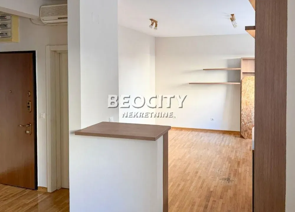 Izdavanje, jednosoban stan, 36m², Dorćol Sve Podlokacije, Beograd