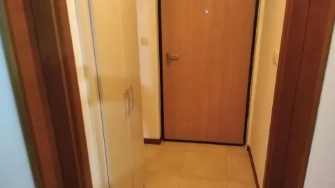 Rent, one bedroom apartment, 50m², Stari Aerodrom, Podgorica - image 10