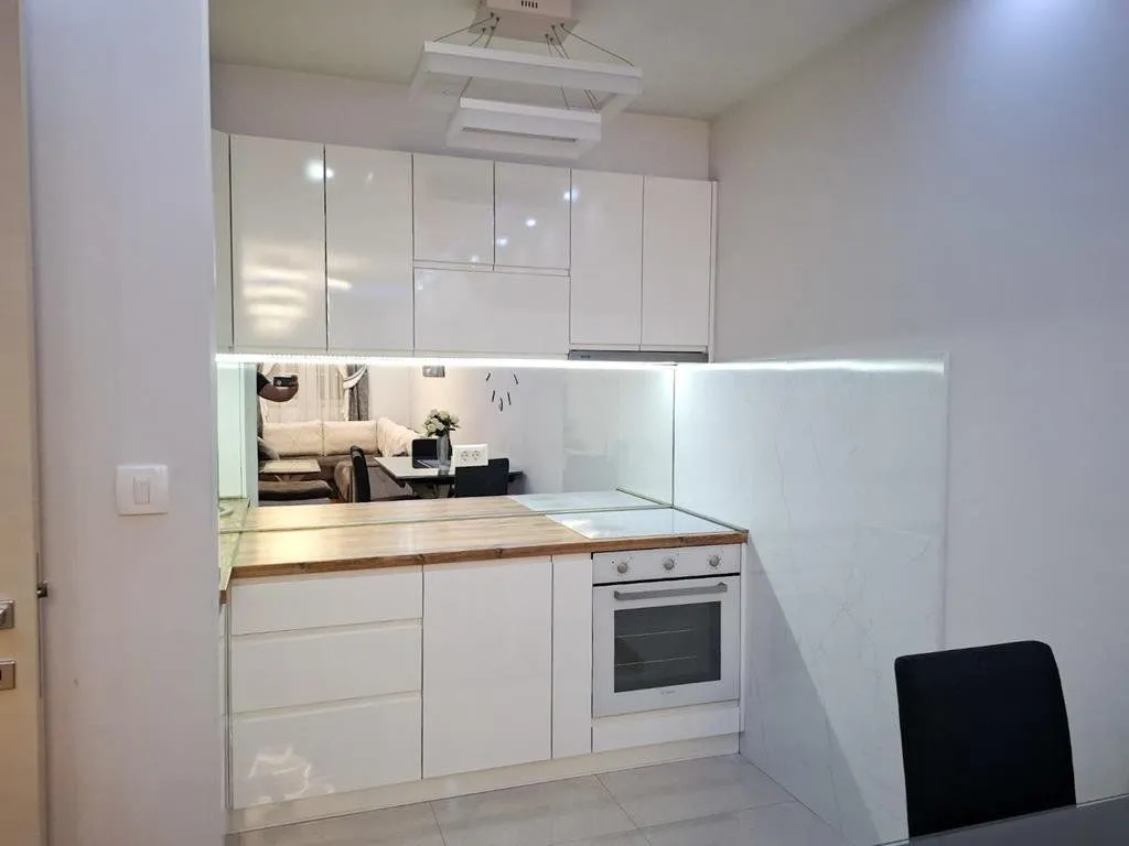 Izdavanje, jednosoban stan, 44m², Zagorič, Podgorica