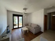 Izdavanje, jednosoban stan, 43m², Centar, Budva - image 1