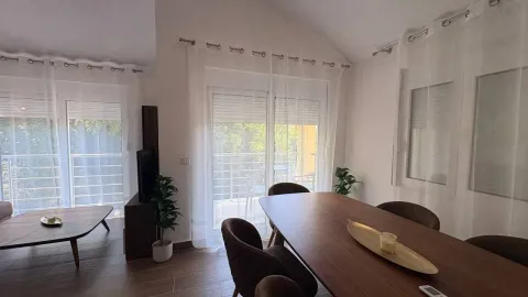 Rent, two bedroom apartment, 65m², Tripovići, Tivat - image 16