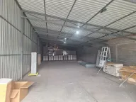 Izdavanje, poslovni prostor, 1000m², Dobanovci, Surčin - image 1