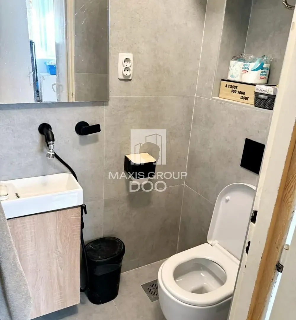 Prodaja, trosoban stan, 71m², Brace Jerković, Voždovac Sve Podlokacije
