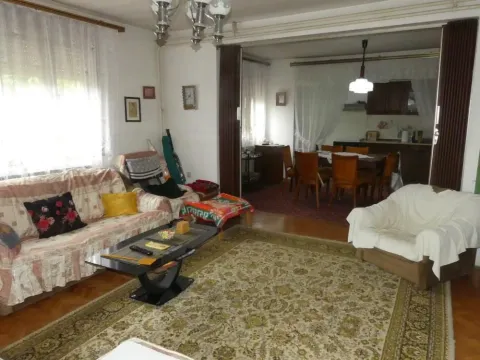 Prodaja, kuća, 450m², Majur, Jagodina - image 7
