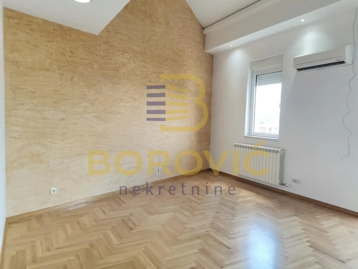 Prodaja, četvorosoban stan, 89m², Lekino Brdo, Voždovac Sve Podlokacije