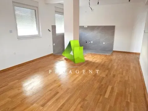 Prodaja, dvosoban stan, 65m², Pantelej, Niš - image 1