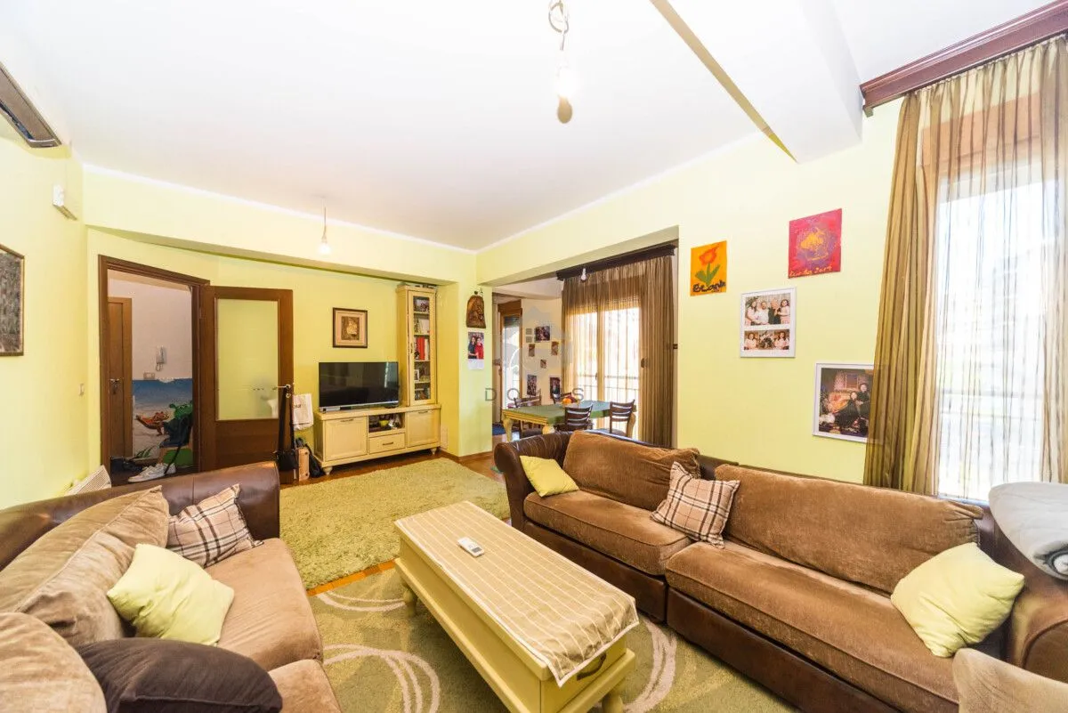 Prodaja, dvosoban stan, 81m², Krivi Most, Podgorica