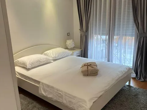 Rent, one bedroom apartment, 60m², Stari Aerodrom, Podgorica - image 9