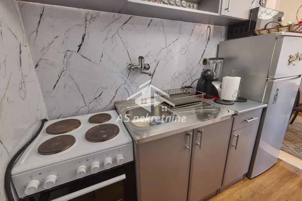 Rent, two bedroom apartment, 55m², Palata Pravde, Beograd