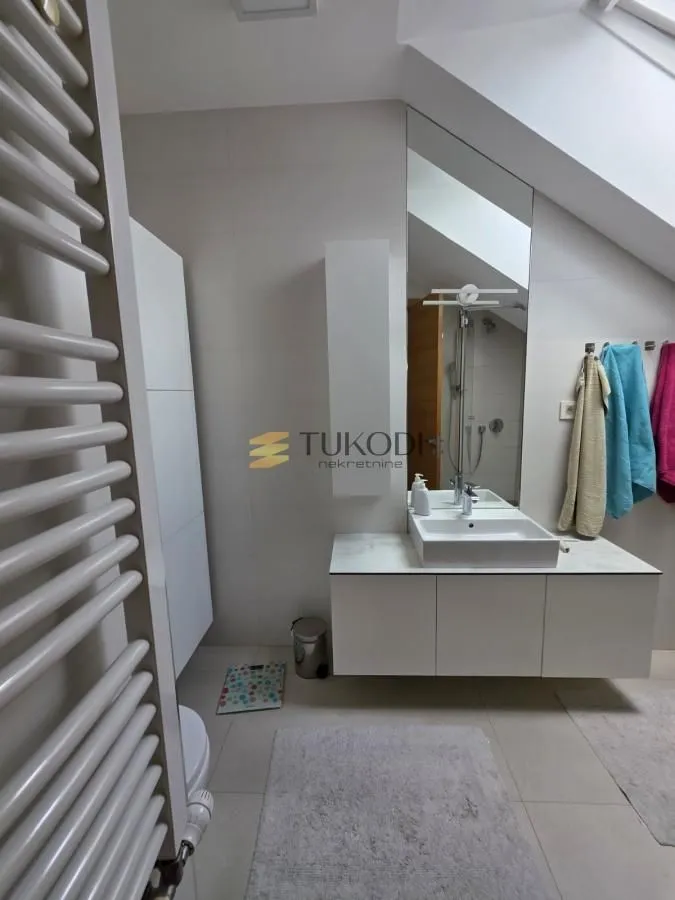 Prodaja, stan, 352m², Centar, Novi Sad