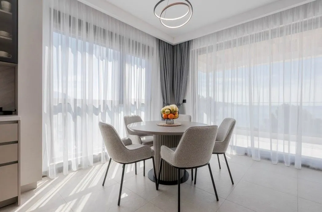 Izdavanje, dvosoban stan, 79m², Šušanj, Bar