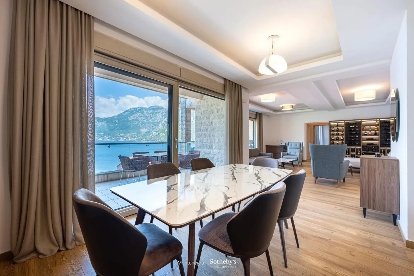 Prodaja, dvosoban stan, 146m², Kostanjica, Kotor