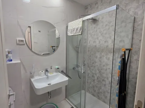 Izdavanje, jednosoban stan, 49m², Central Point, Podgorica - image 7