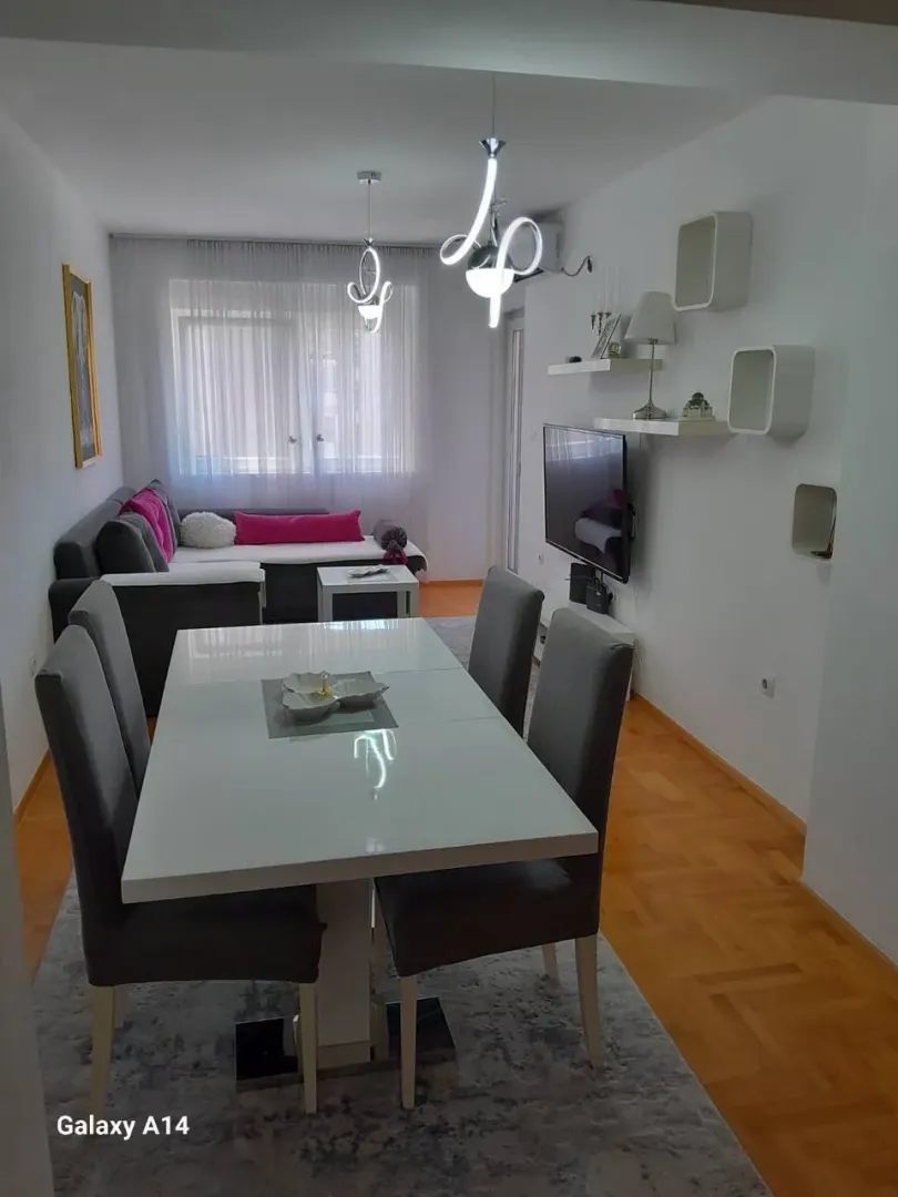 Izdavanje, jednosoban stan, 47m², Rozino, Budva
