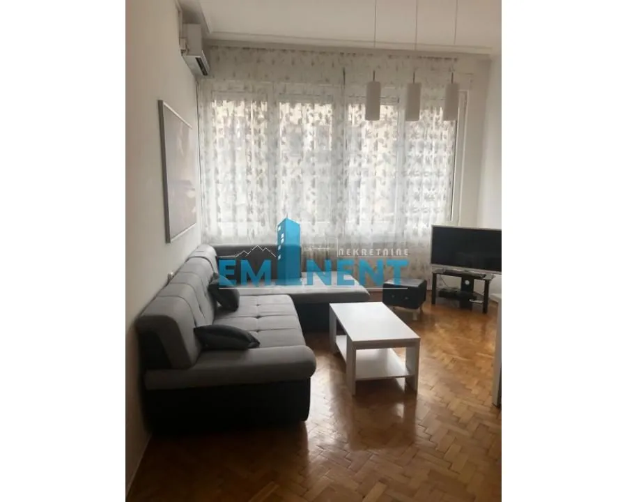 Izdavanje, dvosoban stan, 50m², Stari Grad, Beograd