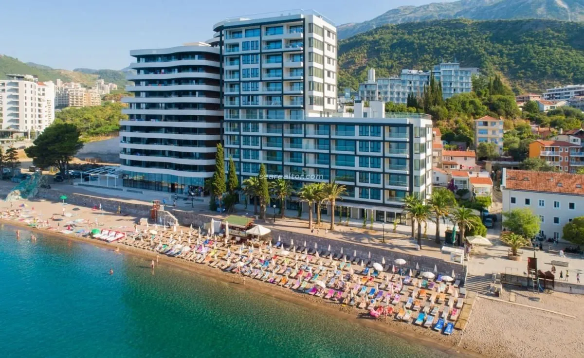 Rent, one bedroom apartment, 55m², Bečići, Budva