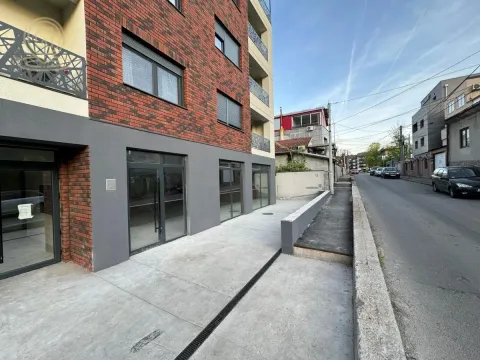 Izdavanje, poslovni prostor, 92m², Dušanovac, Voždovac Sve Podlokacije - image 2