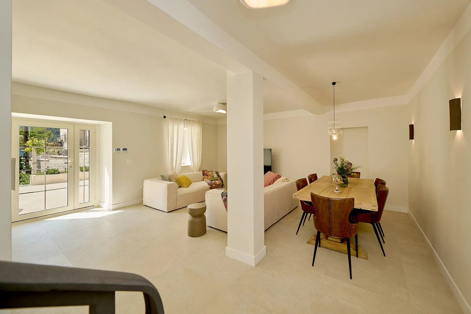 Rent, house, 200m², Dobrota, Kotor