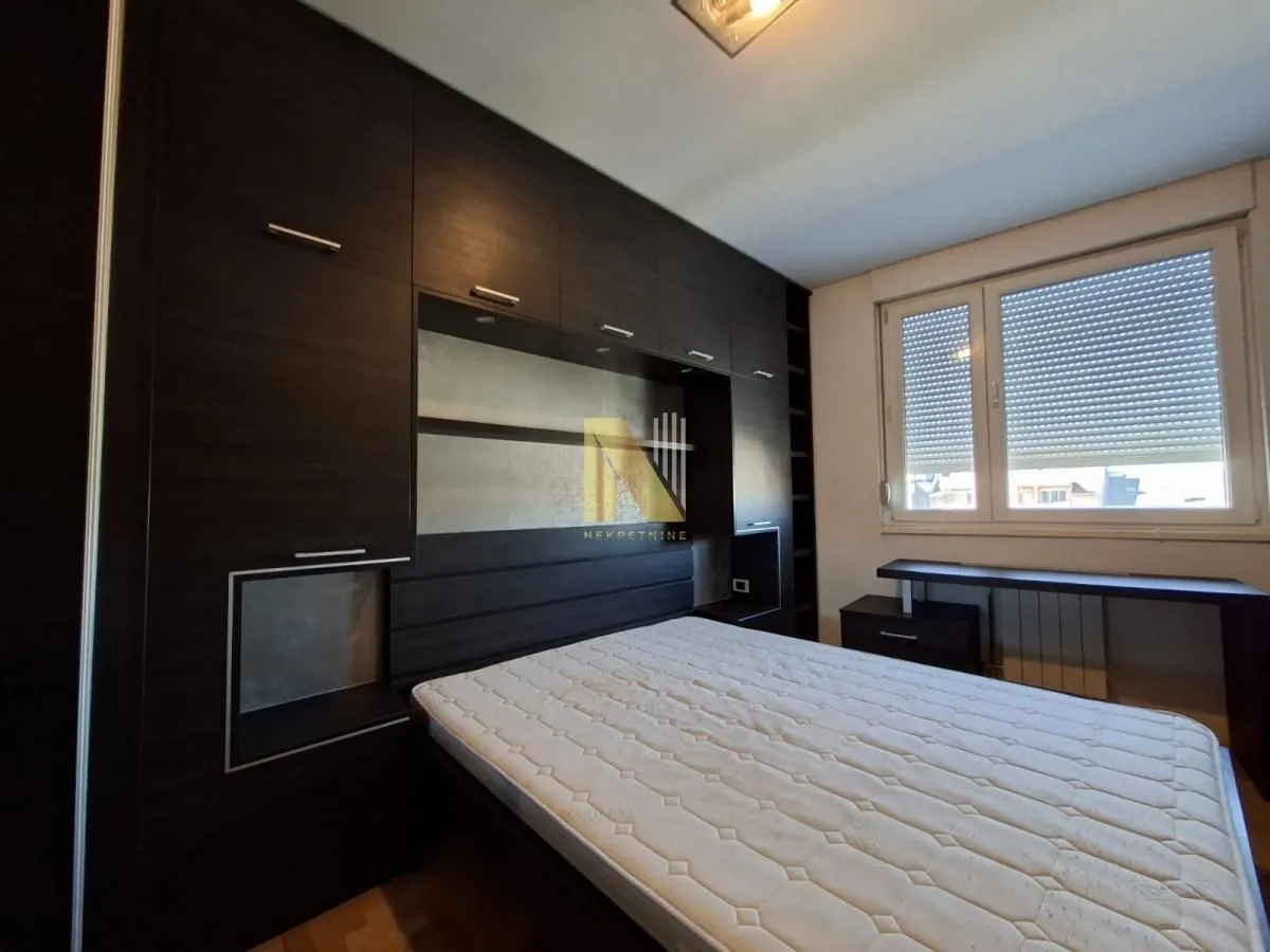 Prodaja, dvosoban stan, 42m², Bulevar Evrope, Novi Sad Sve Podlokacije