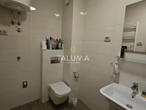 Prodaja, dvosoban stan, 68m², City Kvart, Podgorica - image 9