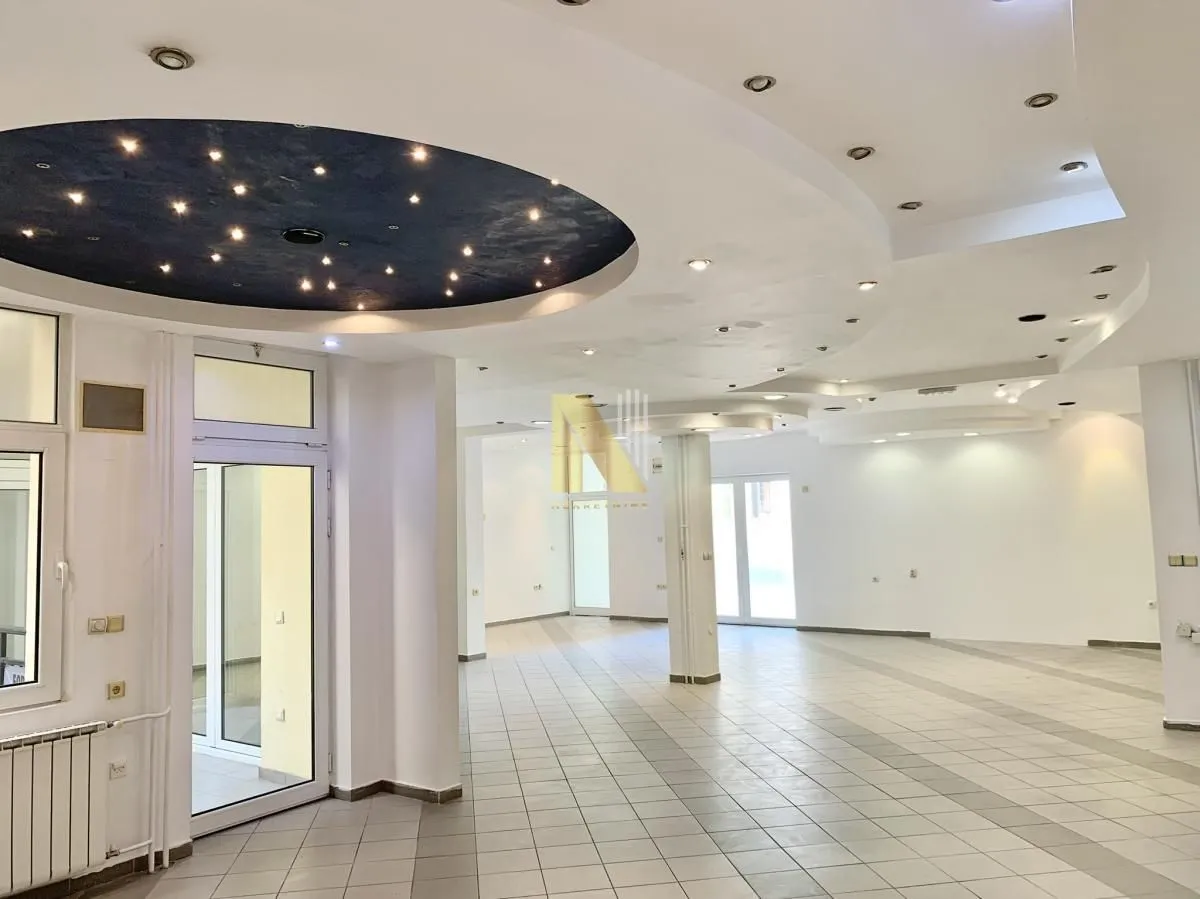 Rent, office space, 144m², Centar, Novi Sad