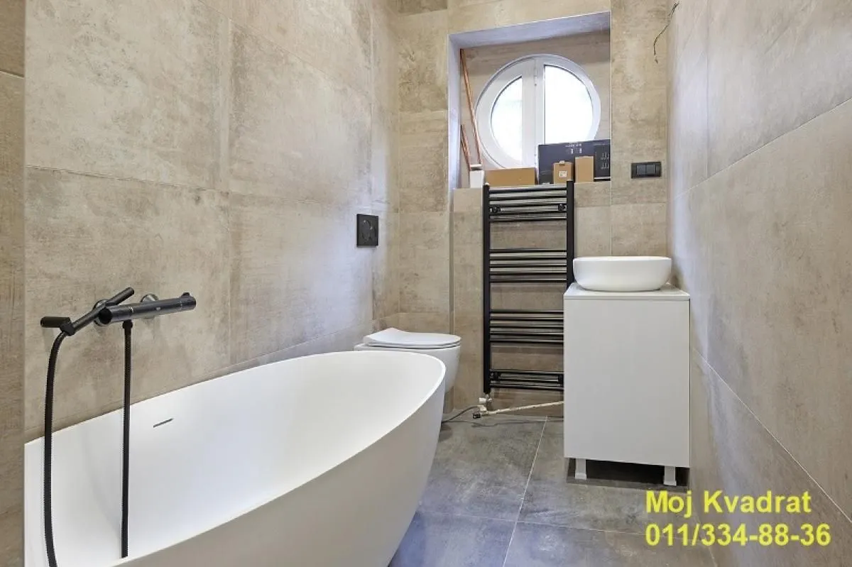 Prodaja, četvorosoban stan, 105m², Vračar Sve Podlokacije, Beograd