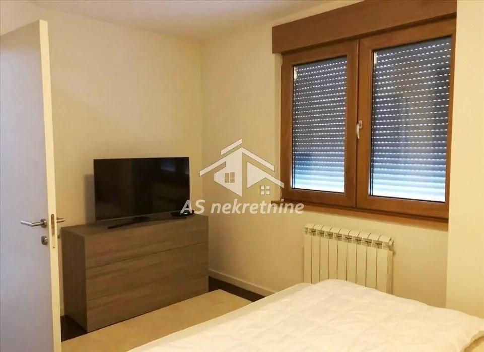 Rent, three bedroom apartment, 70m², Novi Beograd Blok 67, Novi Beograd Sve Podlokacije
