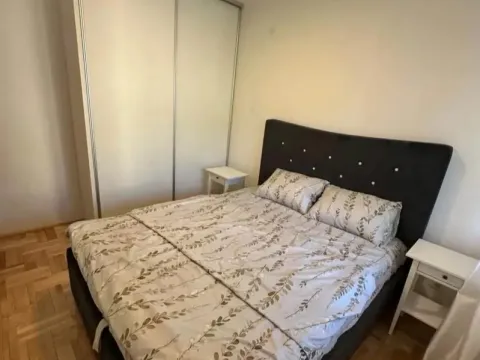 Izdavanje, jednosoban stan, 45m², Gorica C, Podgorica - image 4