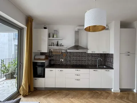 Prodaja, dvosoban stan, 78m², Kotor, Crna Gora - image 5