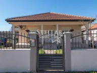 Rent, house, 120m², Tološi, Podgorica - image 15