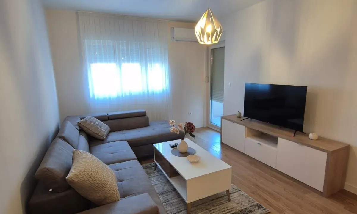 Rent, one bedroom apartment, 49m², Central Point, Podgorica
