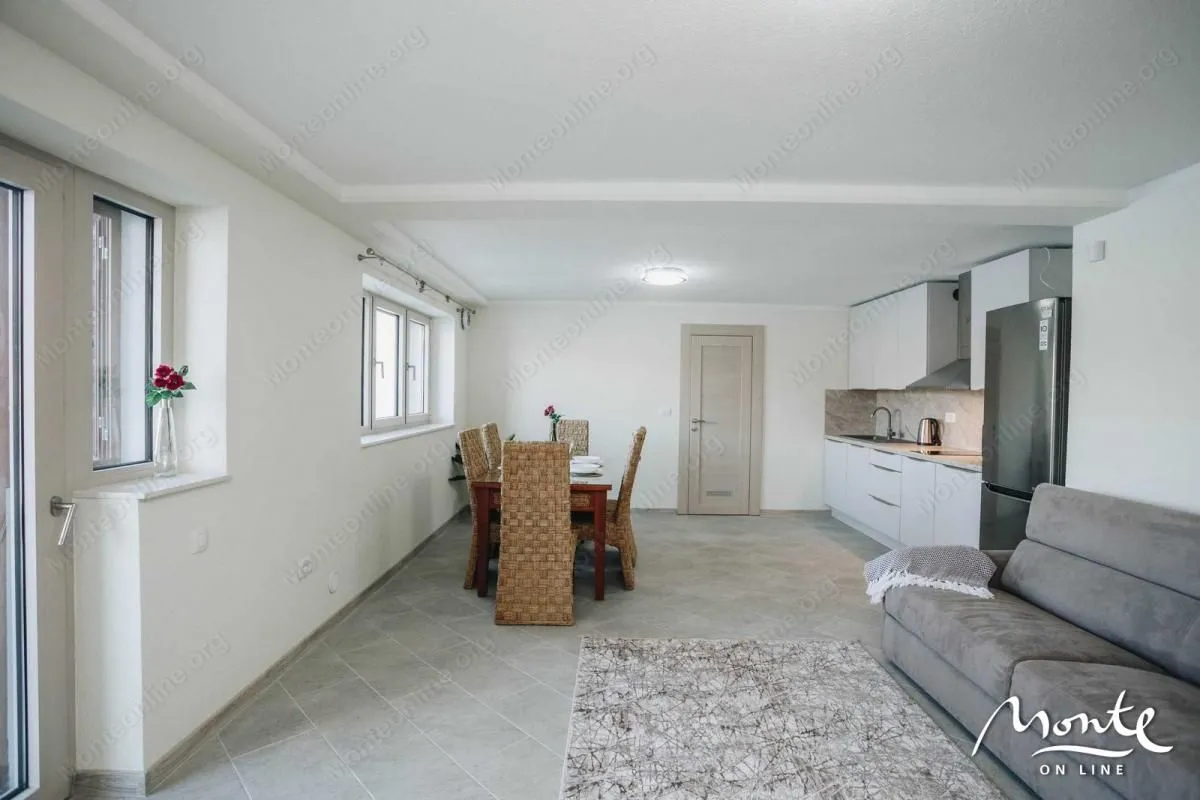 Prodaja, kuća, 314m², Tivat, Crna Gora