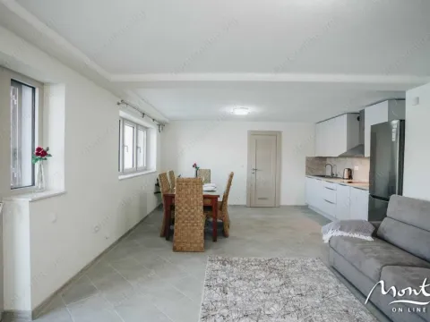 Prodaja, kuća, 314m², Tivat, Crna Gora - image 15