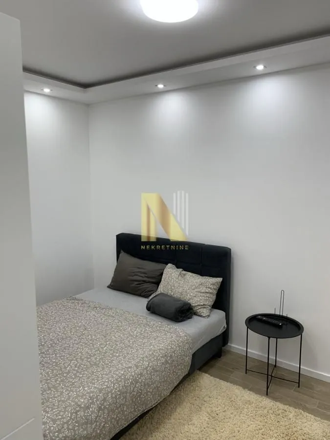 Izdavanje, četvorosoban stan, 77m², Veternička rampa, Novi Sad Sve Podlokacije